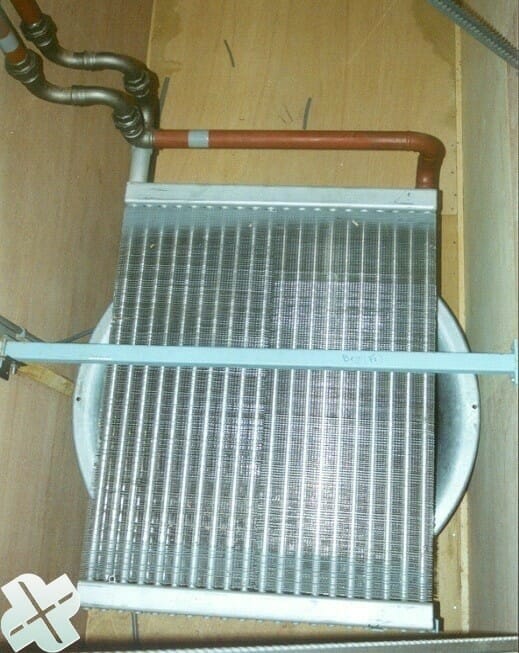 radiator with hot water 2
